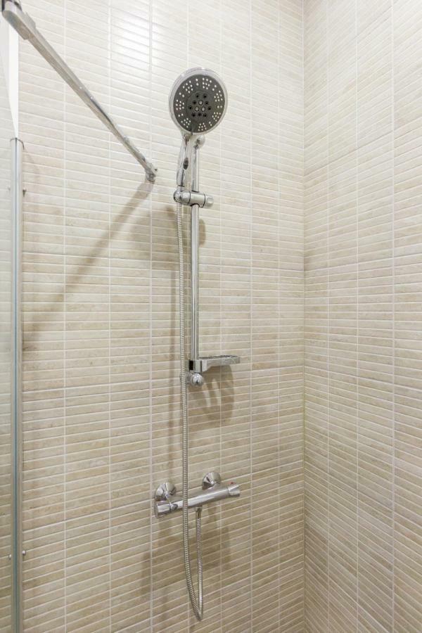 City Chic 3 Bedroom Apartment Cluj-Napoca Extérieur photo