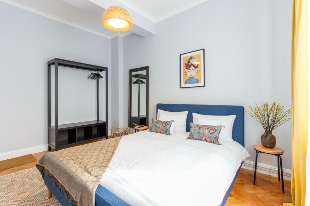 City Chic 3 Bedroom Apartment Cluj-Napoca Extérieur photo